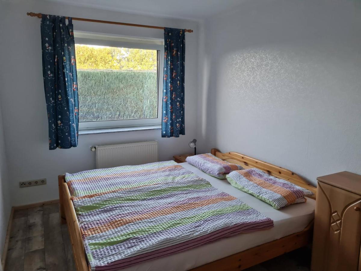 Ferienhaus Mit 2 Fewo In Mecklenburg Apartamento Wesenberg Exterior foto