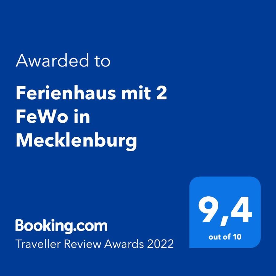 Ferienhaus Mit 2 Fewo In Mecklenburg Apartamento Wesenberg Exterior foto
