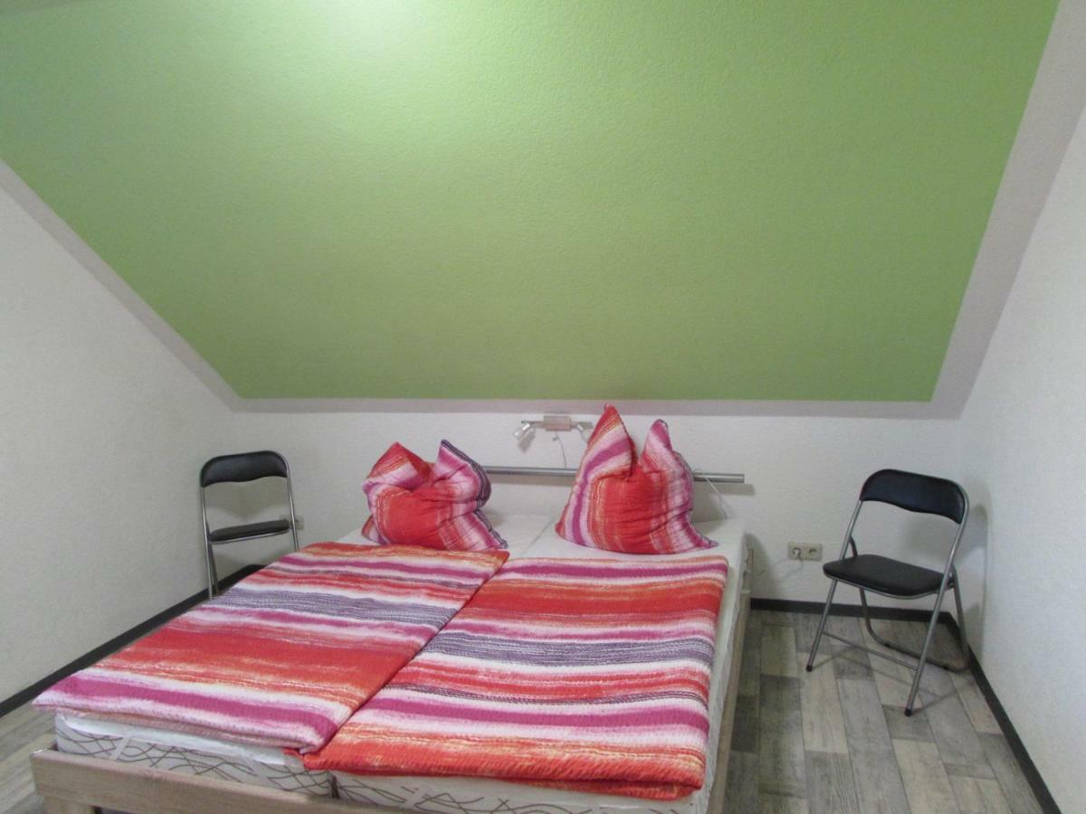 Ferienhaus Mit 2 Fewo In Mecklenburg Apartamento Wesenberg Exterior foto