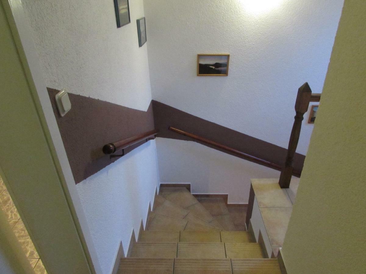 Ferienhaus Mit 2 Fewo In Mecklenburg Apartamento Wesenberg Exterior foto